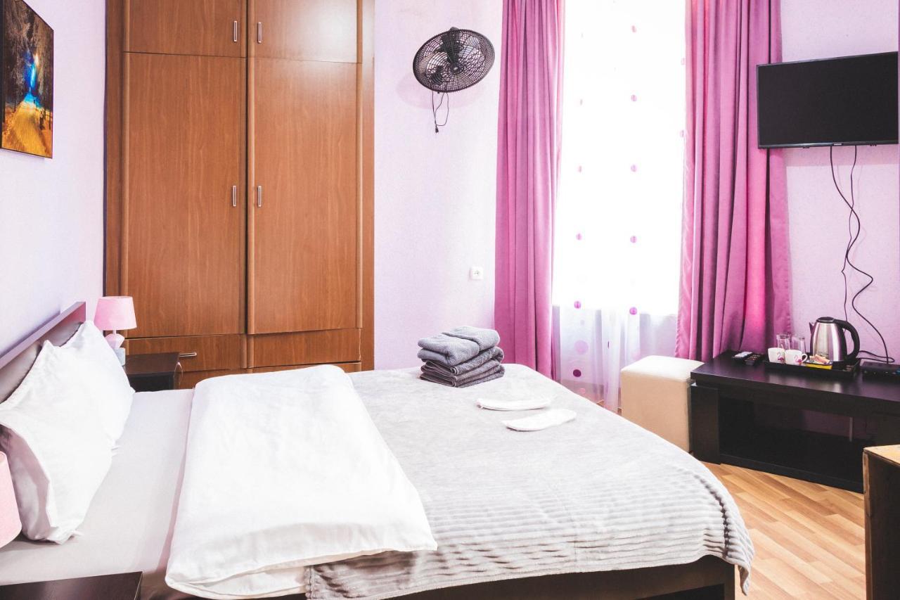 Guest House Big Family Tbilisi Ngoại thất bức ảnh
